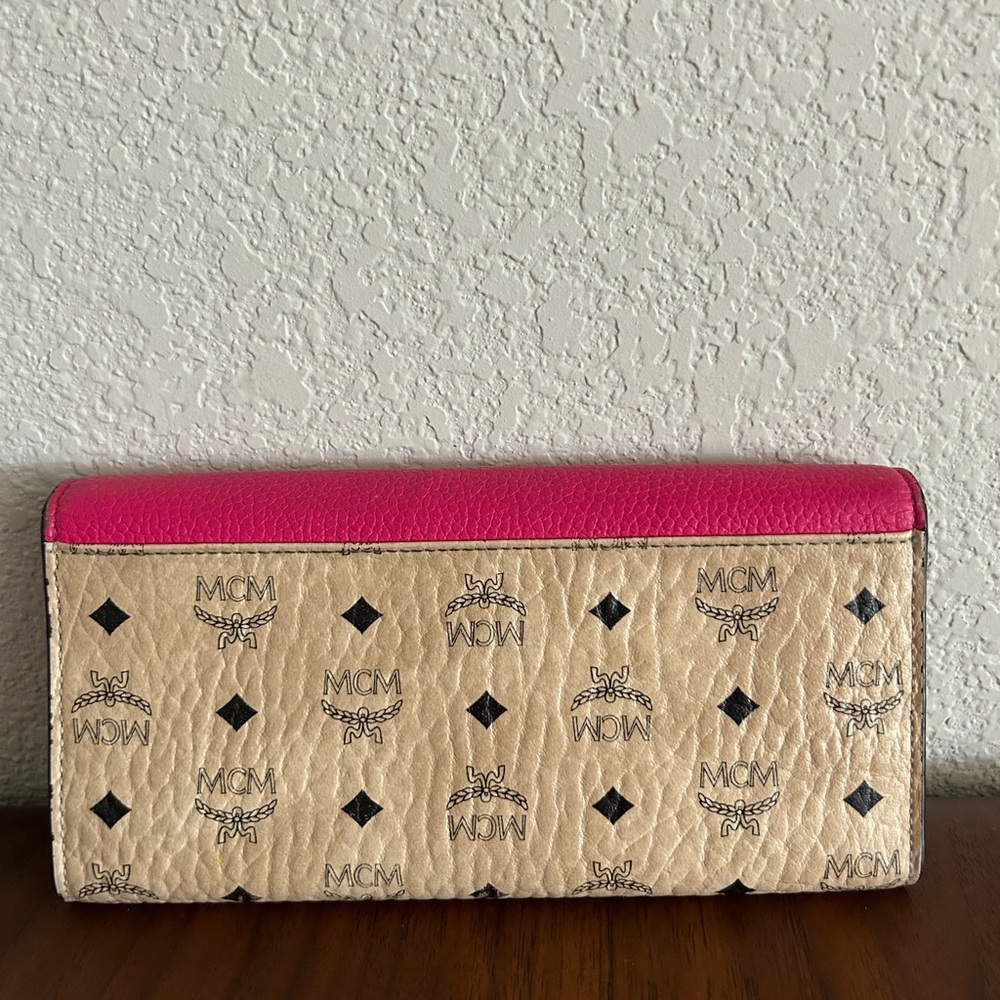 MCM Vibrant Pink and Cream Wallet - Picture 2 of 7